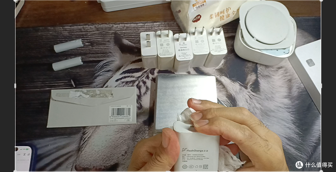 【探长捡垃圾】第一弹:几块钱淘100w充电头+米家驱蚊器开箱清洁