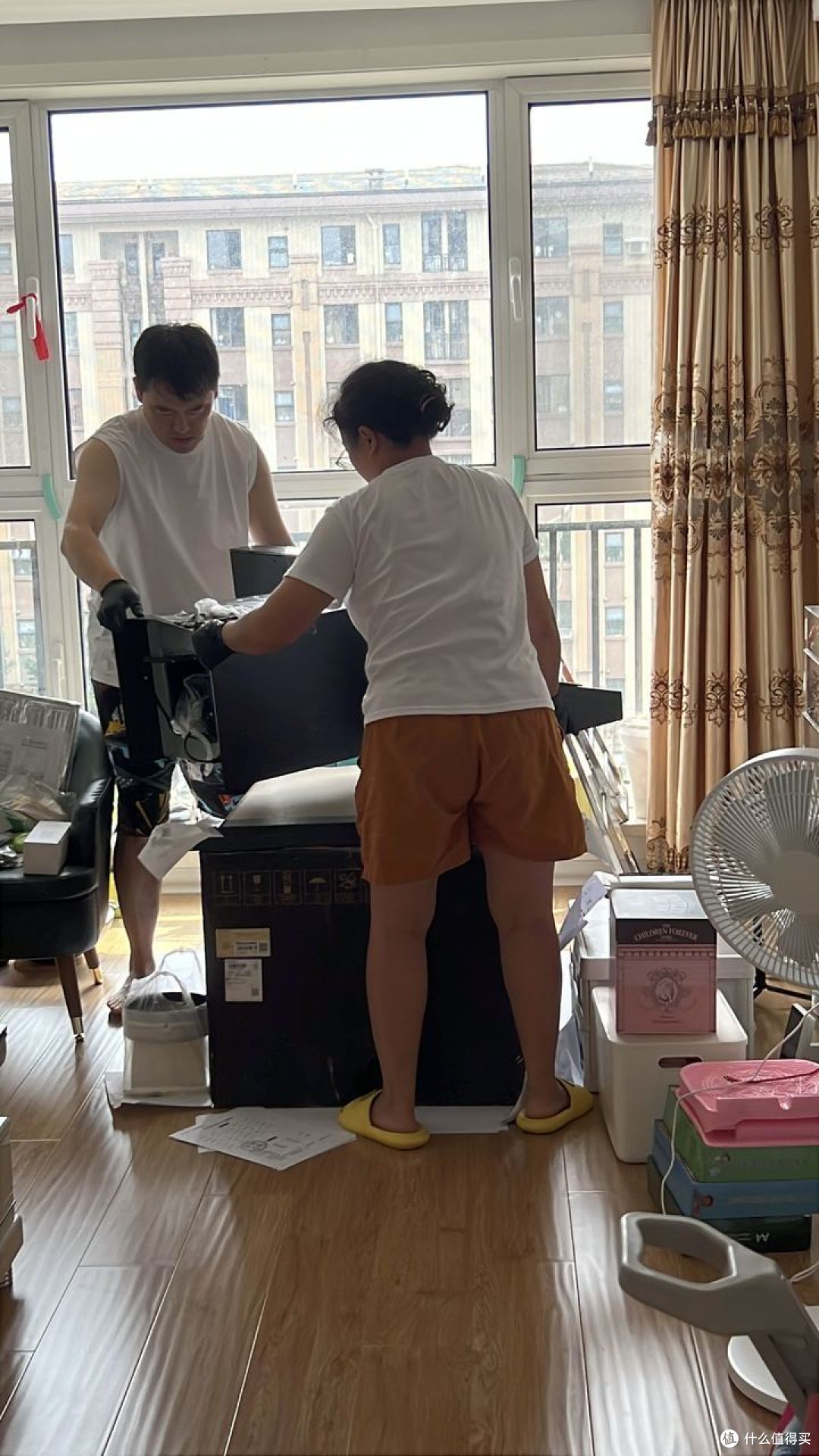 免费上门洗油烟机,他赚的不是干净是外快