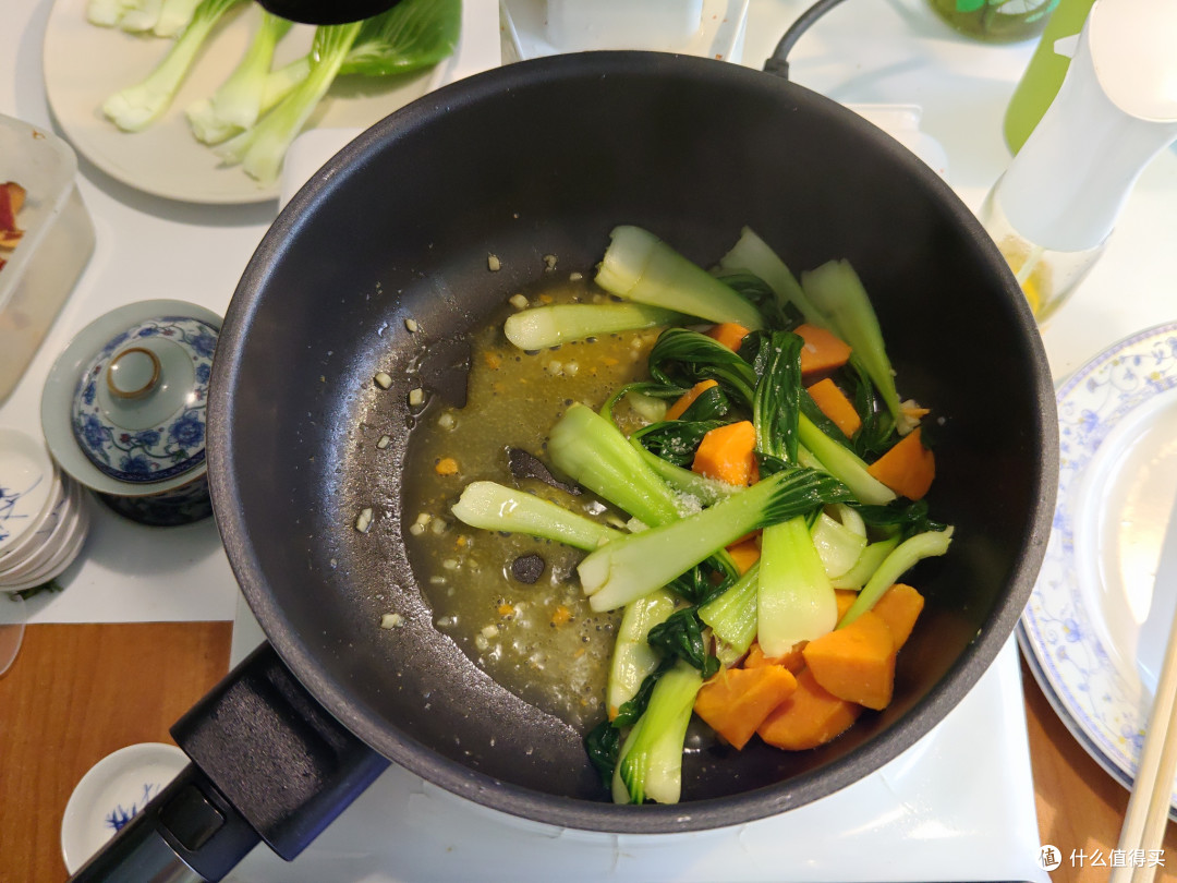 终究有可能失传的菜: 青菜烧红薯,先炒红薯还是青菜?