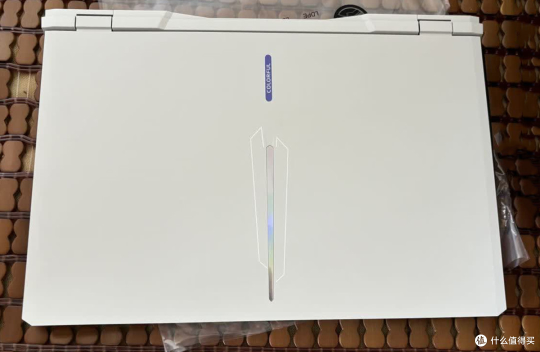 买RTX 5060电脑,省1600元性能还更强?七彩虹M3 VS 隐星P16 Pro