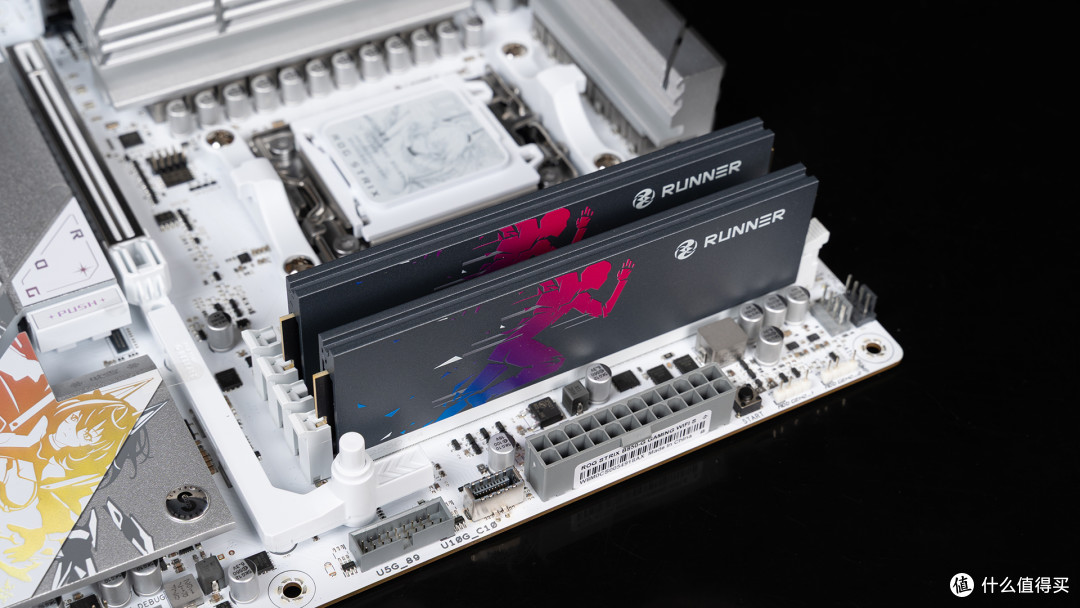 银昕FLP03复古壳装机：9850X3D+华硕ROG B850小吹雪+影驰RTX 5080