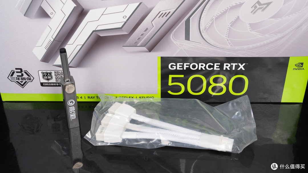 银昕FLP03复古壳装机：9850X3D+华硕ROG B850小吹雪+影驰RTX 5080