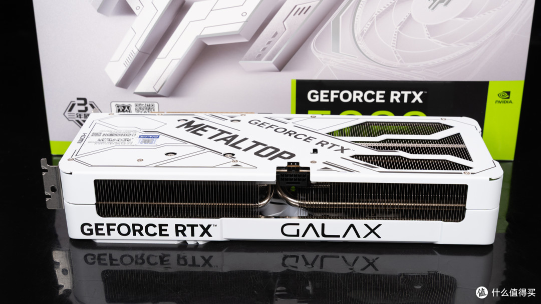 银昕FLP03复古壳装机：9850X3D+华硕ROG B850小吹雪+影驰RTX 5080