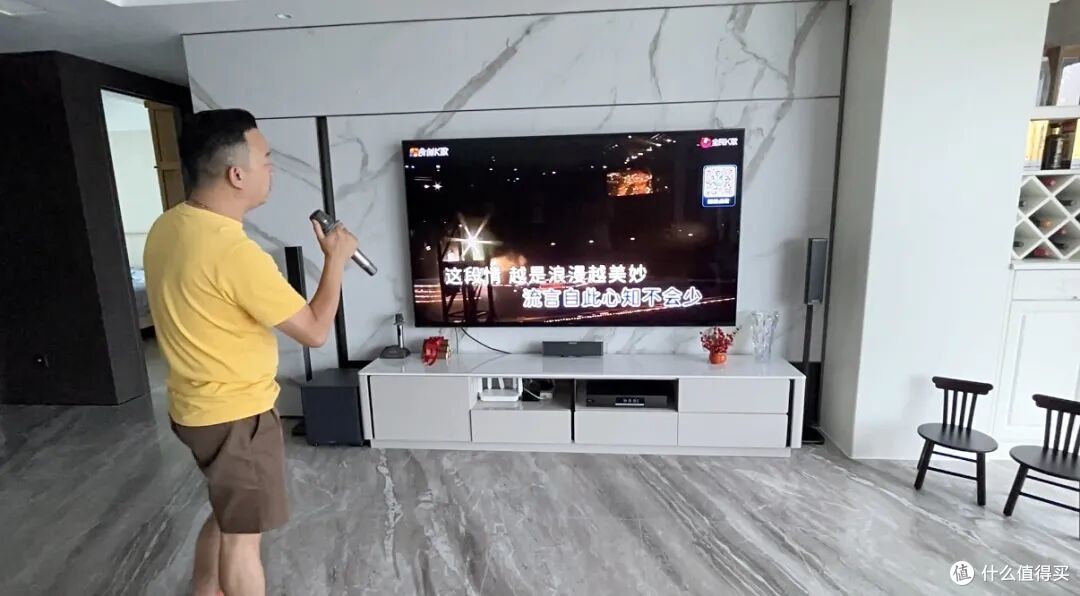 成都用户案例｜星舰后装也出彩，50㎡客餐厅的影K生活范本