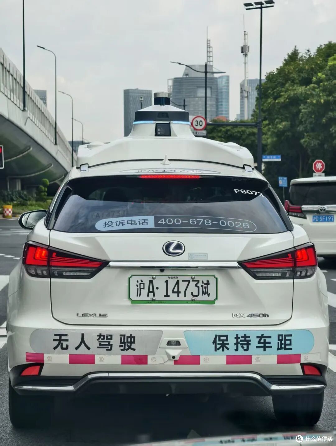当汽车不再需要司机,方向盘还有必要存在吗?