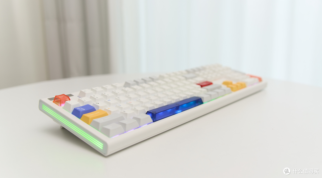 108配列全尺寸键盘,这次把双8K也卷上了?首席玩家NEO108 V2