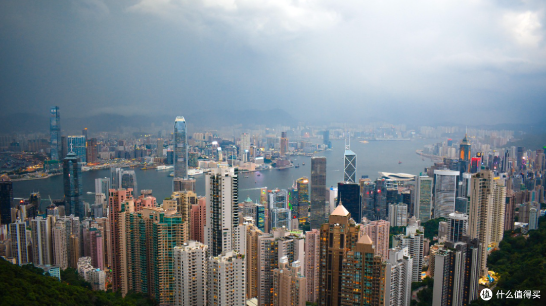 中国香港保险,选经纪公司还是直接找保险公司?哪个更值?