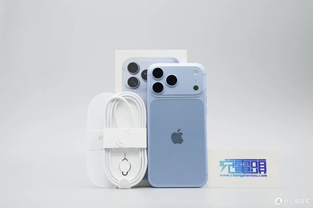 iPhone 18 Pro Max 充电评测：首发 SPR AVS 快充，52W 峰值实测