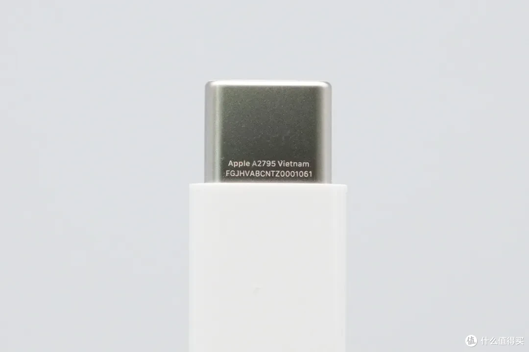 iPhone 18 Pro Max 充电评测：首发 SPR AVS 快充，52W 峰值实测