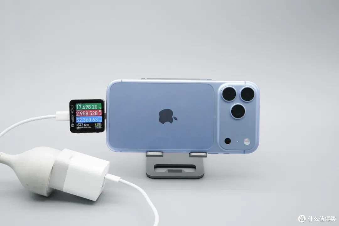 iPhone 18 Pro Max 充电评测：首发 SPR AVS 快充，52W 峰值实测