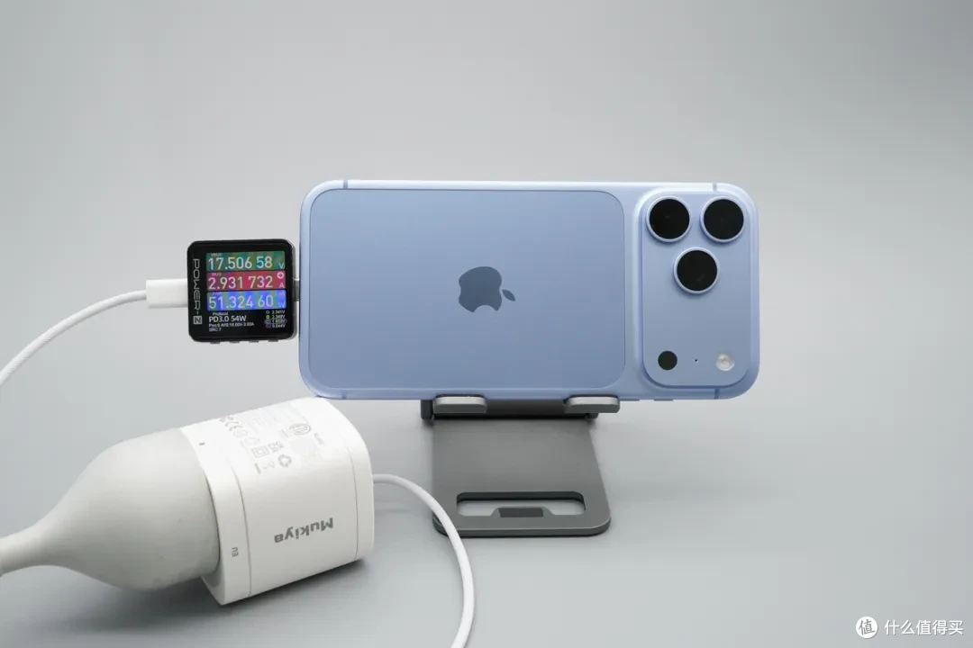 iPhone 18 Pro Max 充电评测：首发 SPR AVS 快充，52W 峰值实测