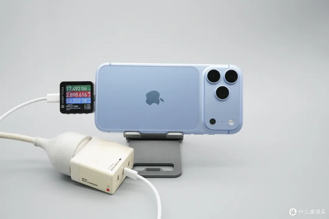 iPhone 18 Pro Max 充电评测：首发 SPR AVS 快充，52W 峰值实测