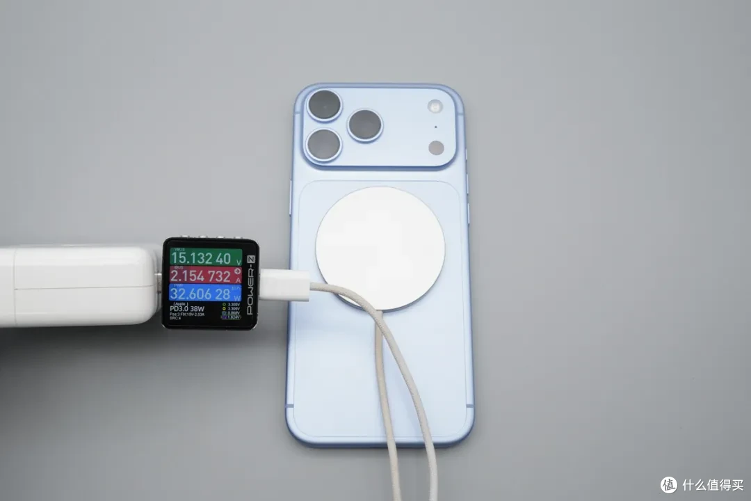 iPhone 18 Pro Max 充电评测：首发 SPR AVS 快充，52W 峰值实测