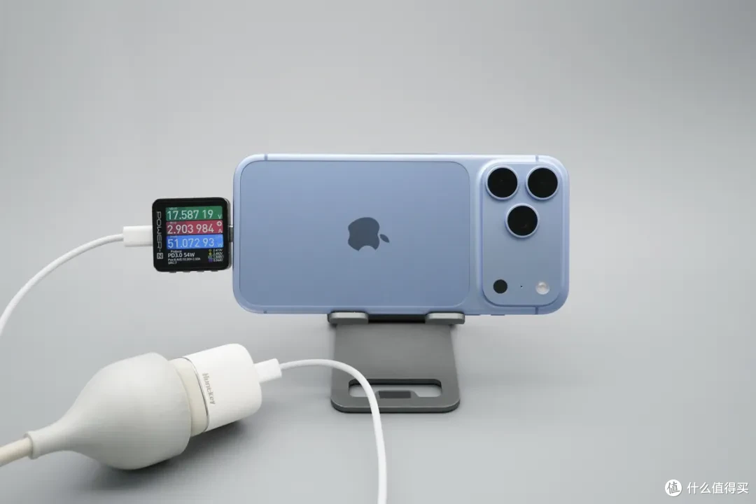 iPhone 18 Pro Max 充电评测：首发 SPR AVS 快充，52W 峰值实测