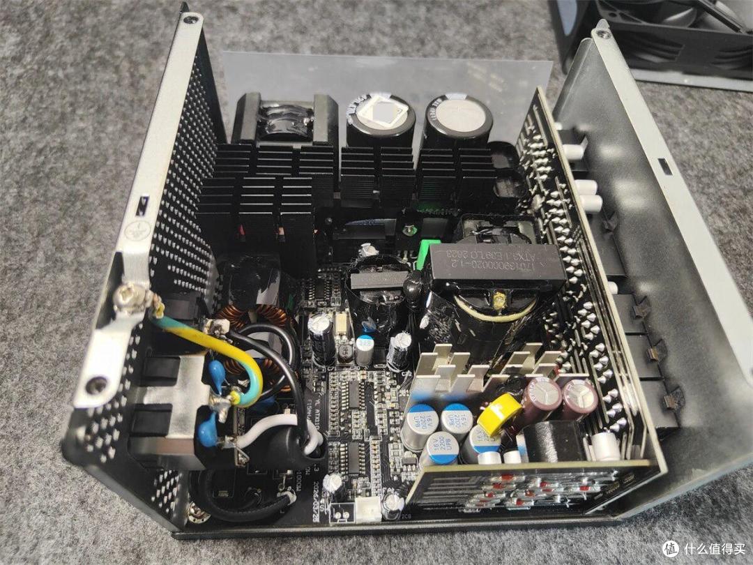 终于不用咬牙上千瓦了,微星PRO MAX 1000P电源一个月使用手记