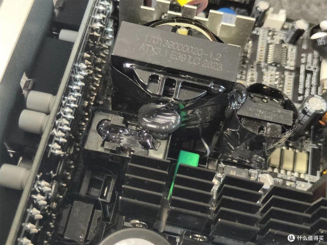 终于不用咬牙上千瓦了,微星PRO MAX 1000P电源一个月使用手记