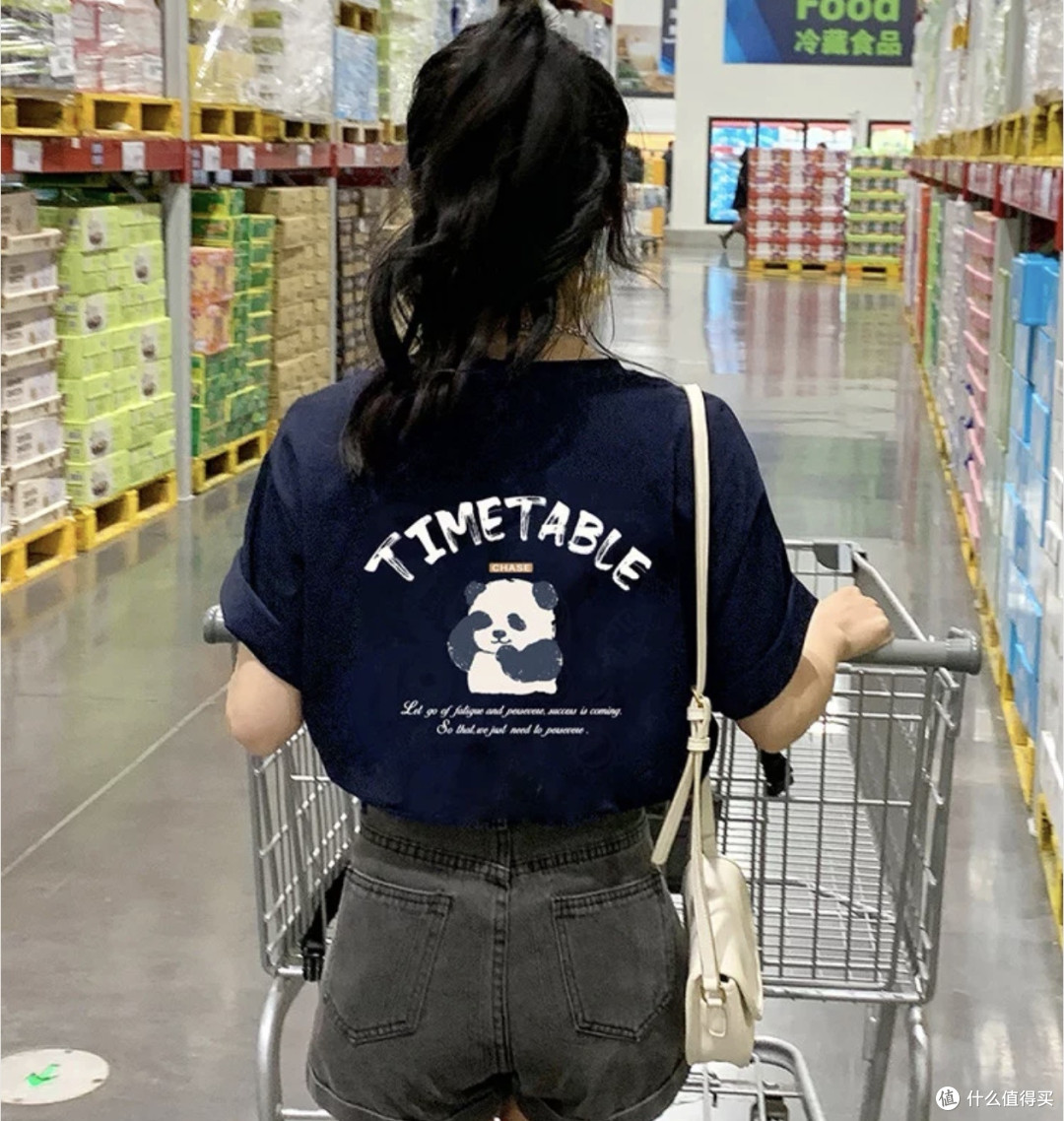 买衣服越来越难,我最后买回唐狮:上衣能穿,裤子难选,配了四套
