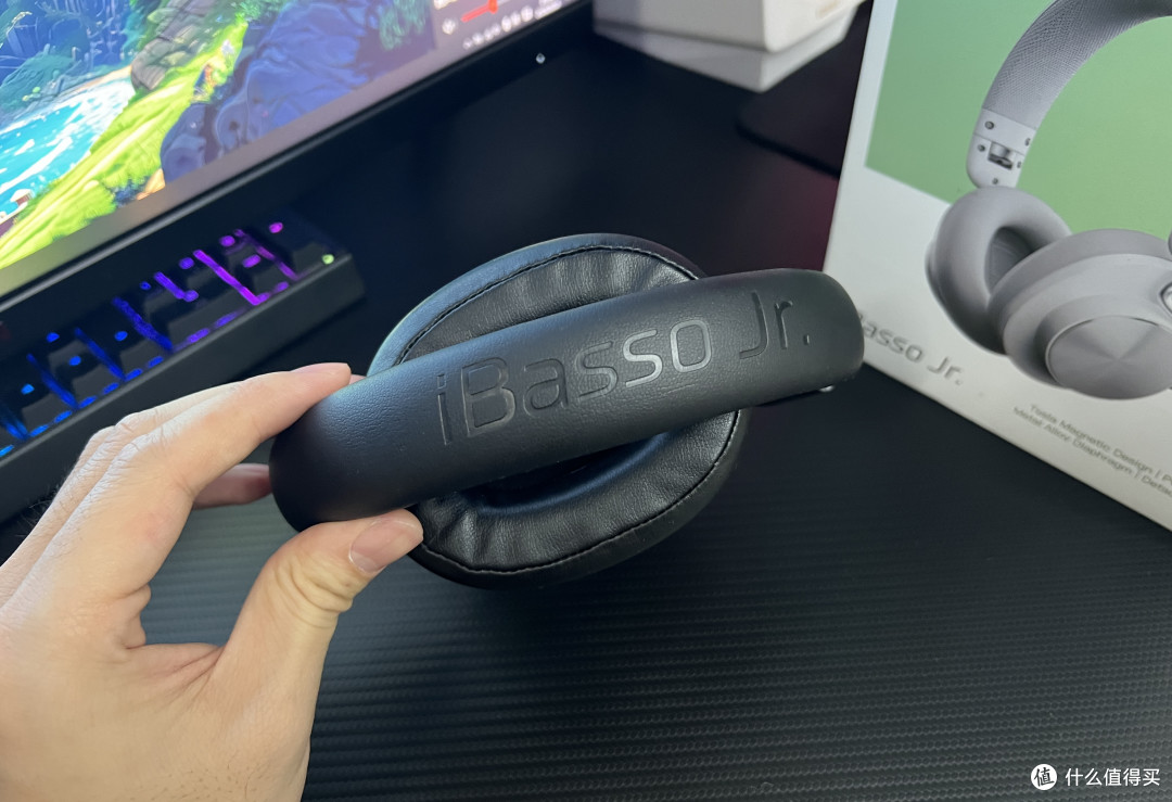 399元头戴只给有线?那在音质方面一定很强吧!Basso Jr. 布朗尼