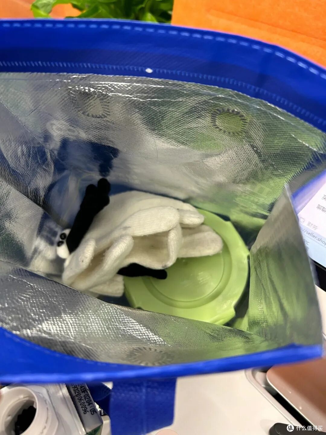 打工人的通勤包,能有多“邪修”?一分钱不花,比专门买的还好用