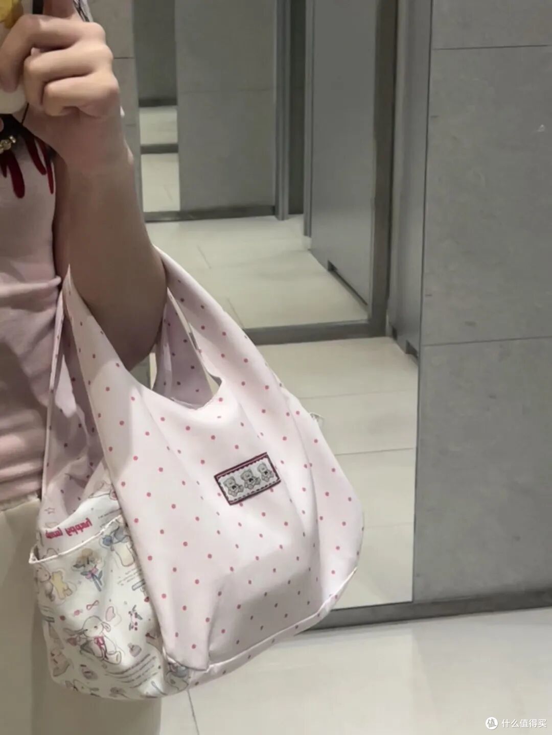 打工人的通勤包,能有多“邪修”?一分钱不花,比专门买的还好用