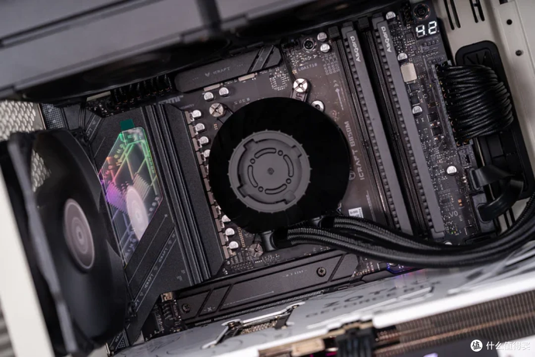 复古の风——银昕FLP03+铭瑄B850M电竞之心+索泰RTX5070天启装机