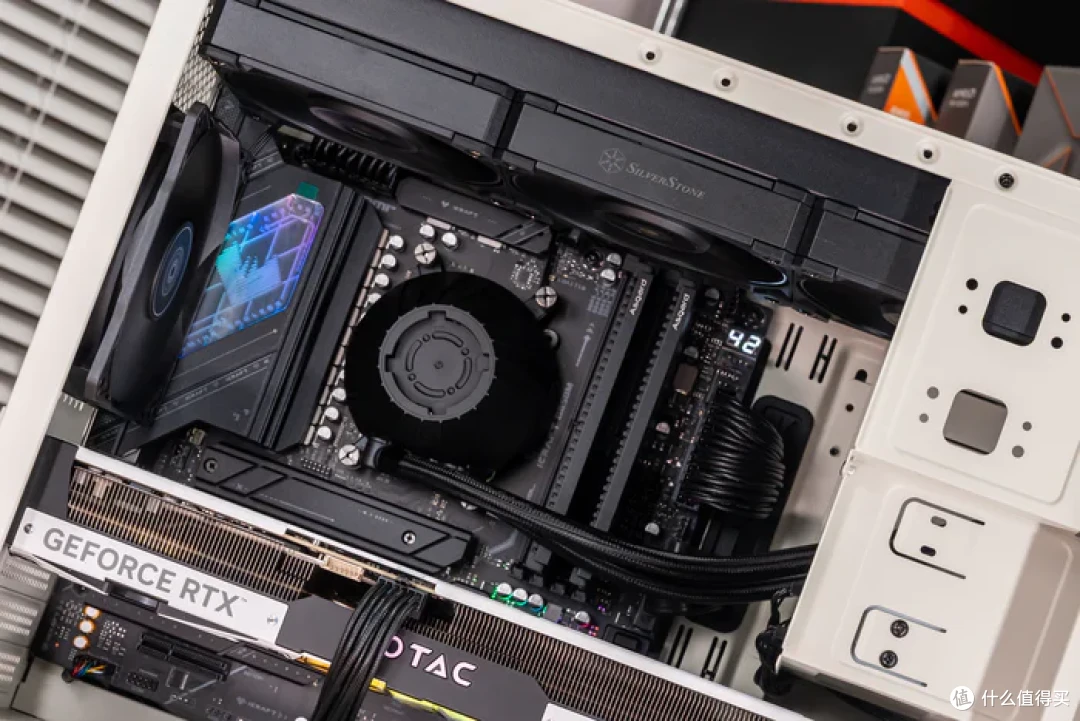复古の风——银昕FLP03+铭瑄B850M电竞之心+索泰RTX5070天启装机