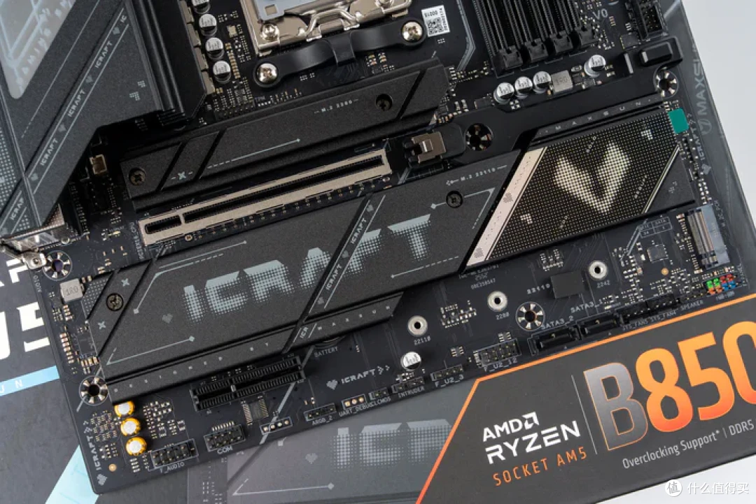 复古の风——银昕FLP03+铭瑄B850M电竞之心+索泰RTX5070天启装机