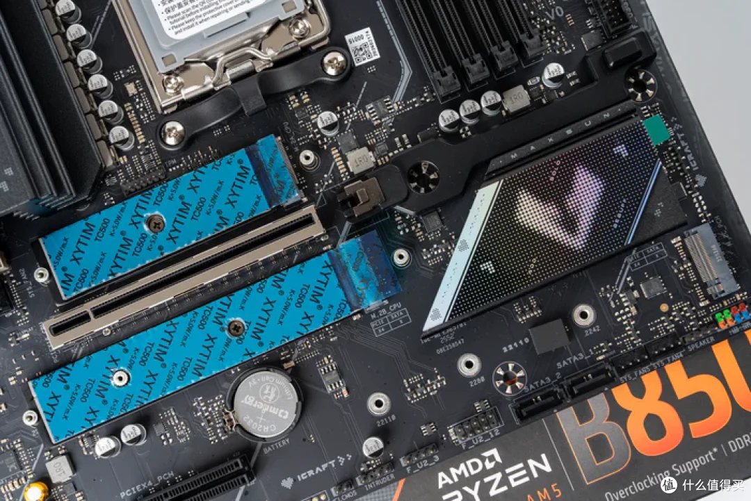 复古の风——银昕FLP03+铭瑄B850M电竞之心+索泰RTX5070天启装机
