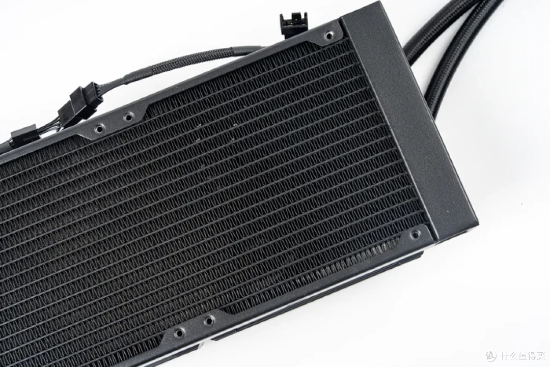 复古の风——银昕FLP03+铭瑄B850M电竞之心+索泰RTX5070天启装机