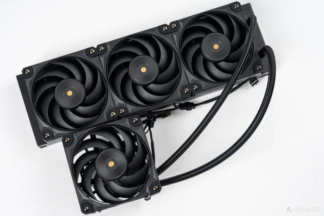 复古の风——银昕FLP03+铭瑄B850M电竞之心+索泰RTX5070天启装机