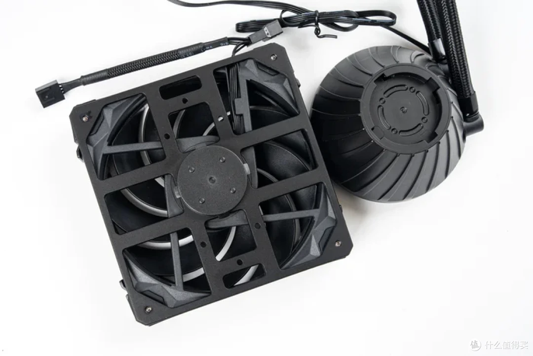 复古の风——银昕FLP03+铭瑄B850M电竞之心+索泰RTX5070天启装机