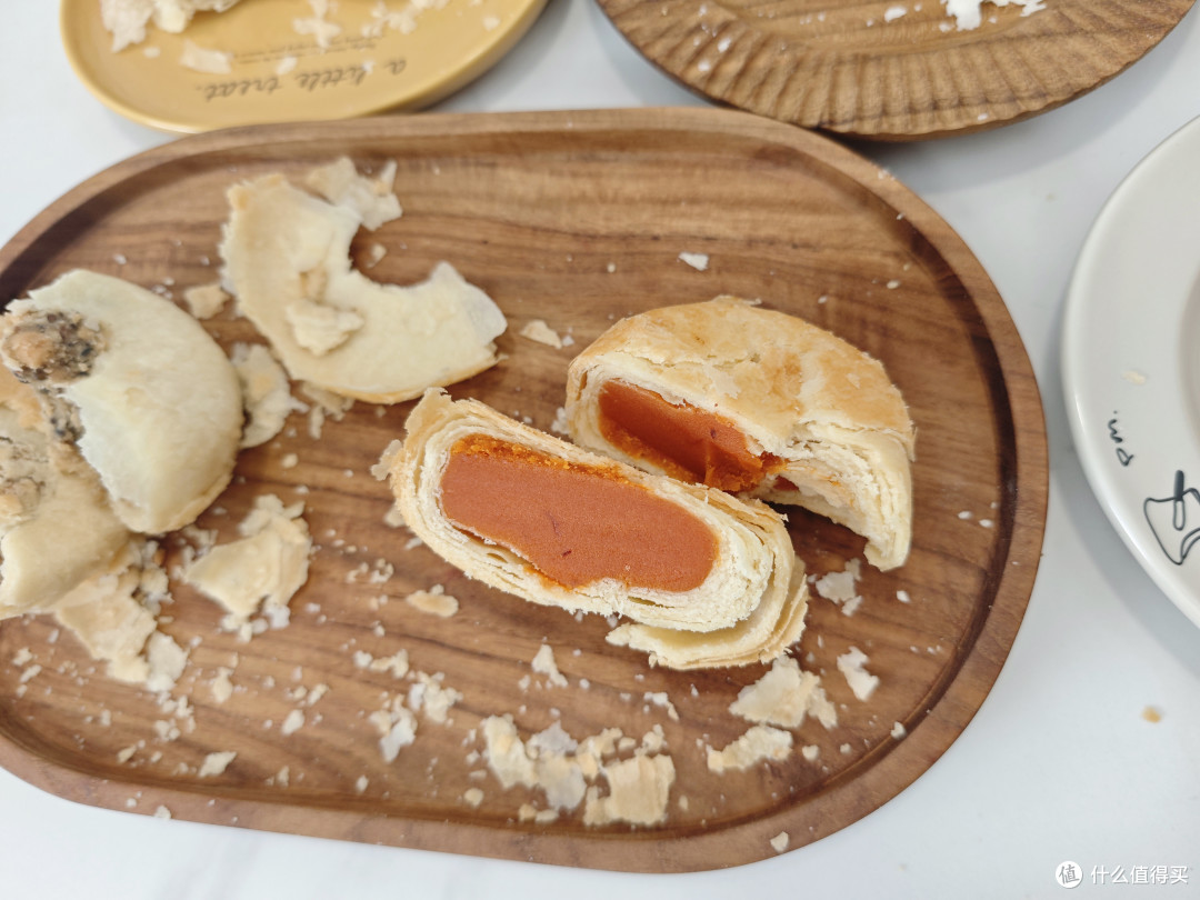中秋酥皮月饼大横评|网红月饼别乱冲,帮你中秋少踩坑!