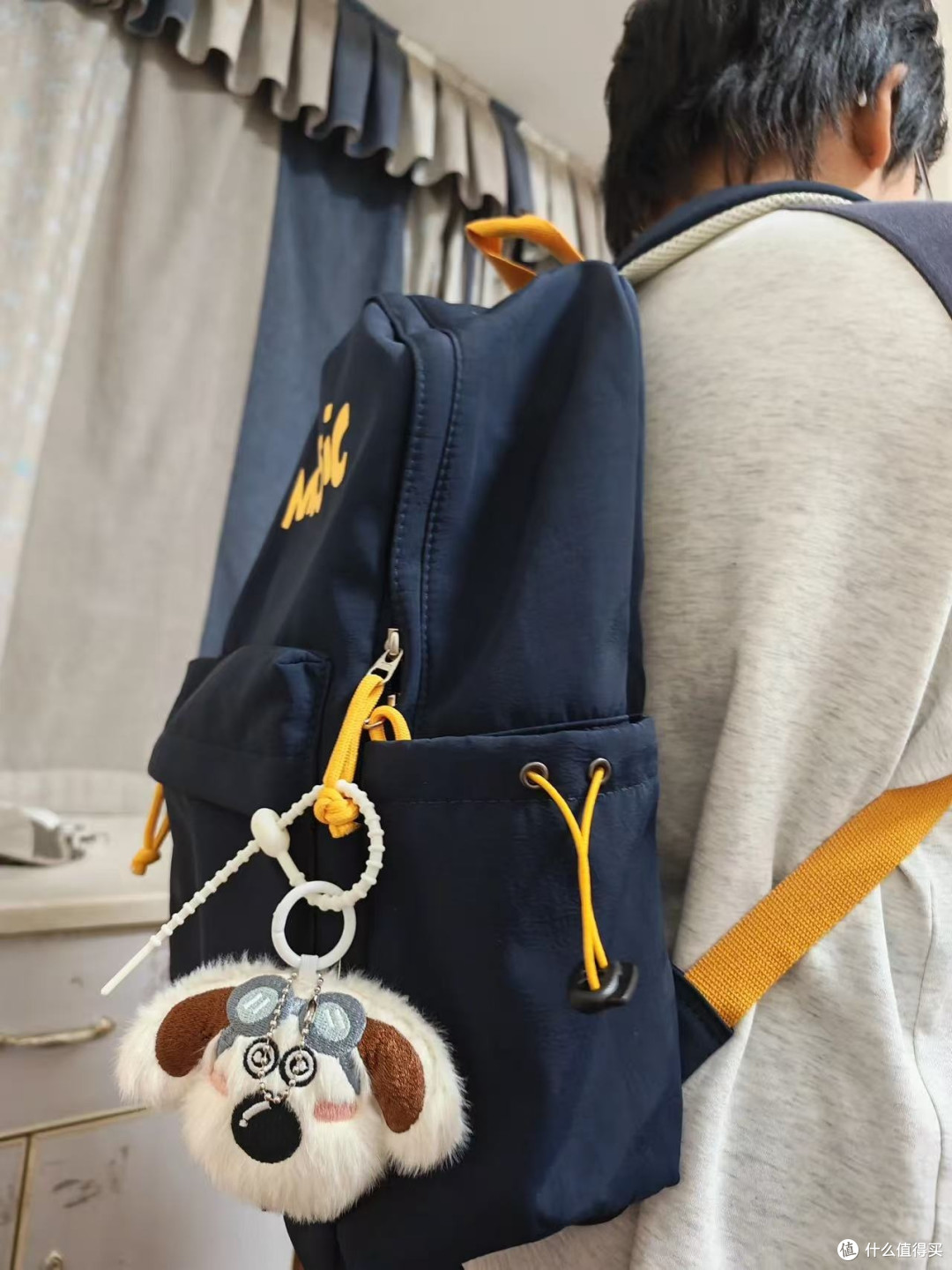 大容量减负背包,小学生也能背出高街范儿