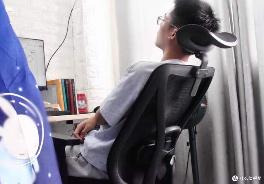 旗舰护腰下放百元档，夏草木Fit CC人体工学椅体验分享