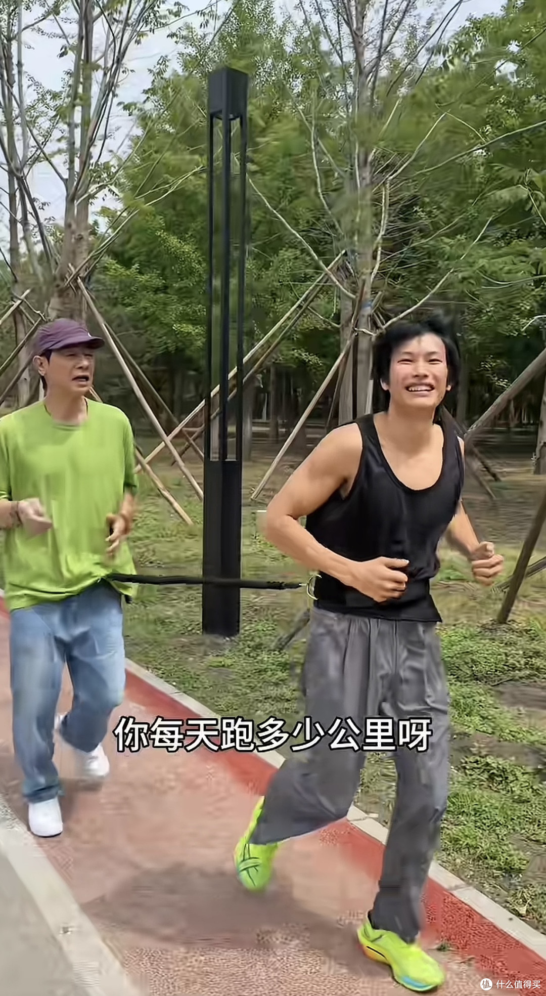 花小龙带陈小春自律的一天，玩反套路，不虐待老人？
