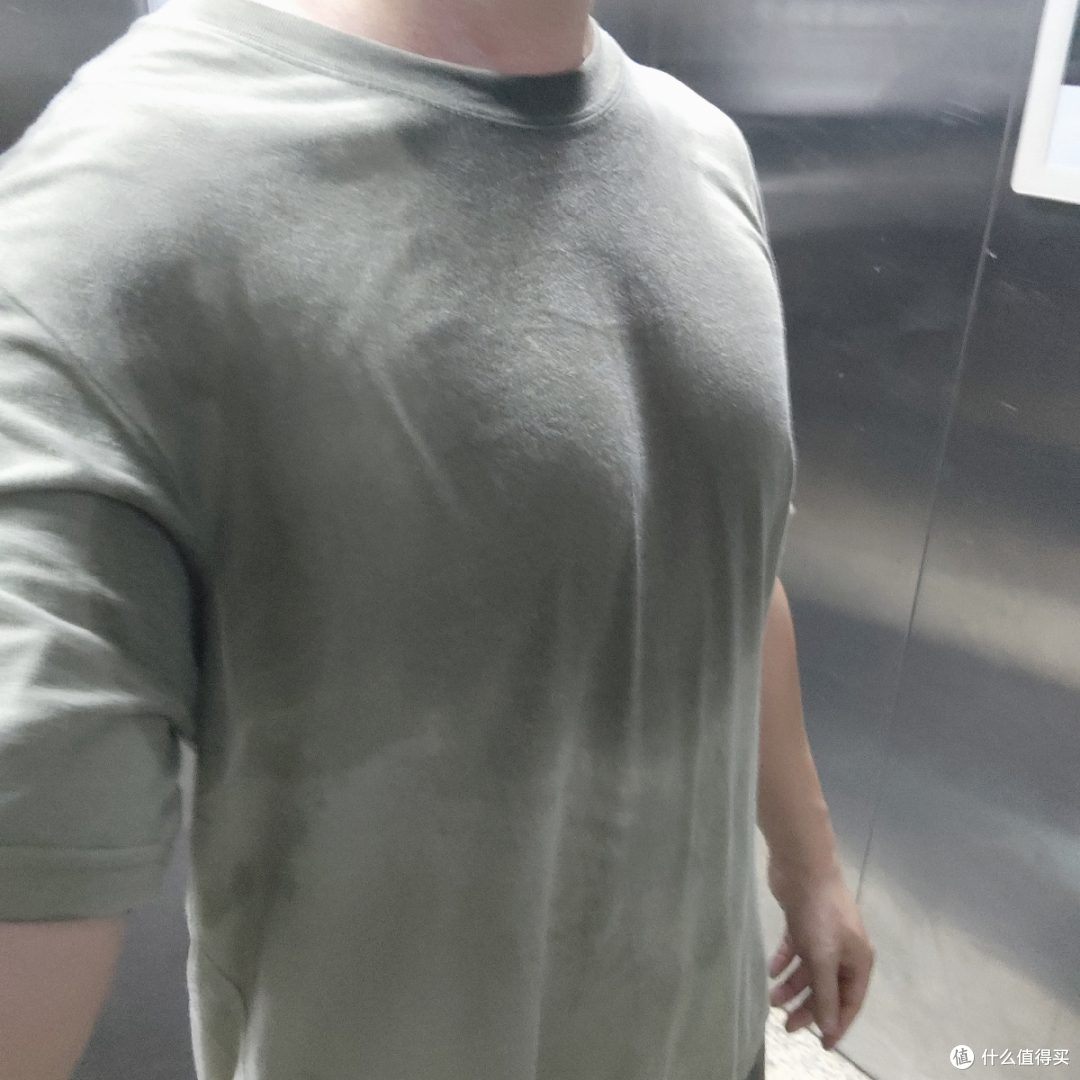 刚刚跑完5到6公里，满身大汗