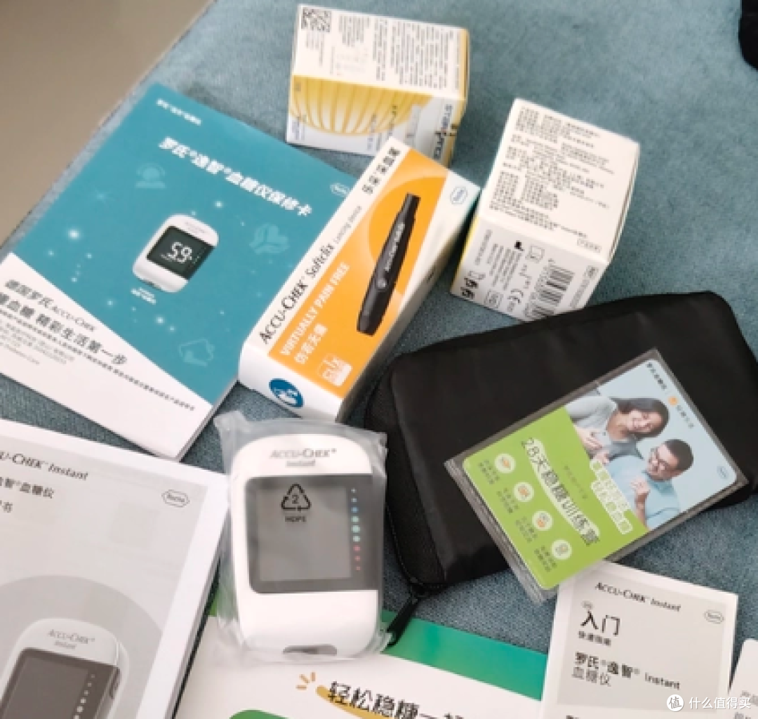 罗氏逸智F血糖仪适合什么家庭?从蓝牙到自动退纸说清楚