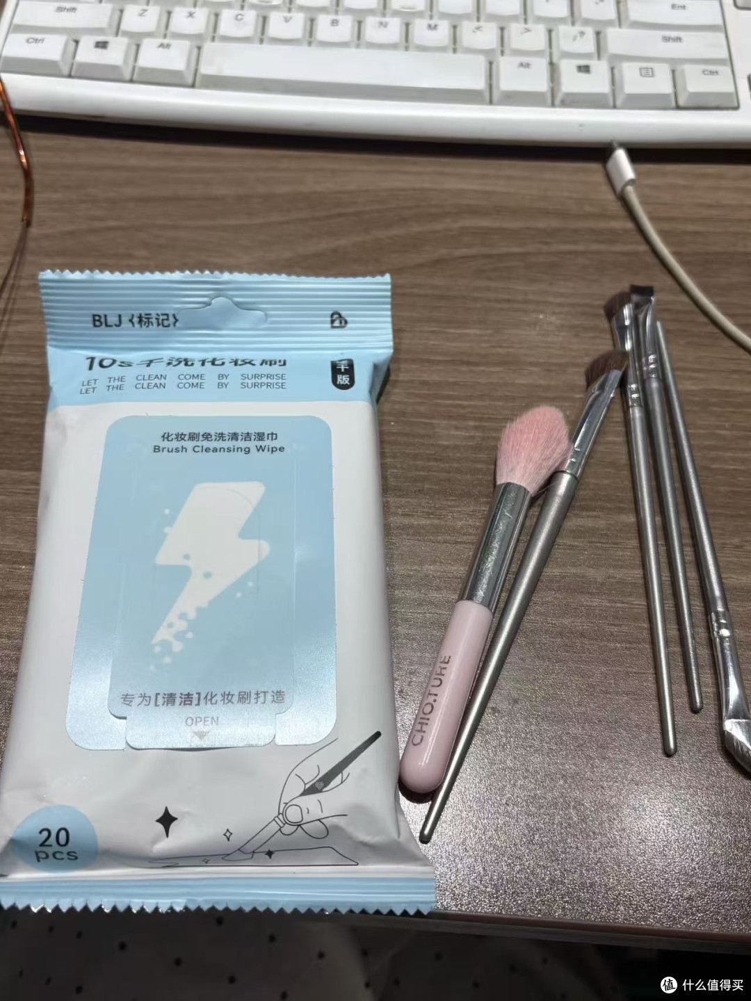 不脏手设计擦完直接扔太省事