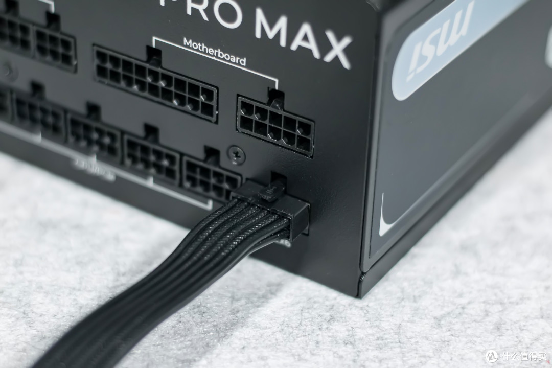 全桥架构白金效能,稳定高效,微星PRO MAX 1000P全模组电源实测