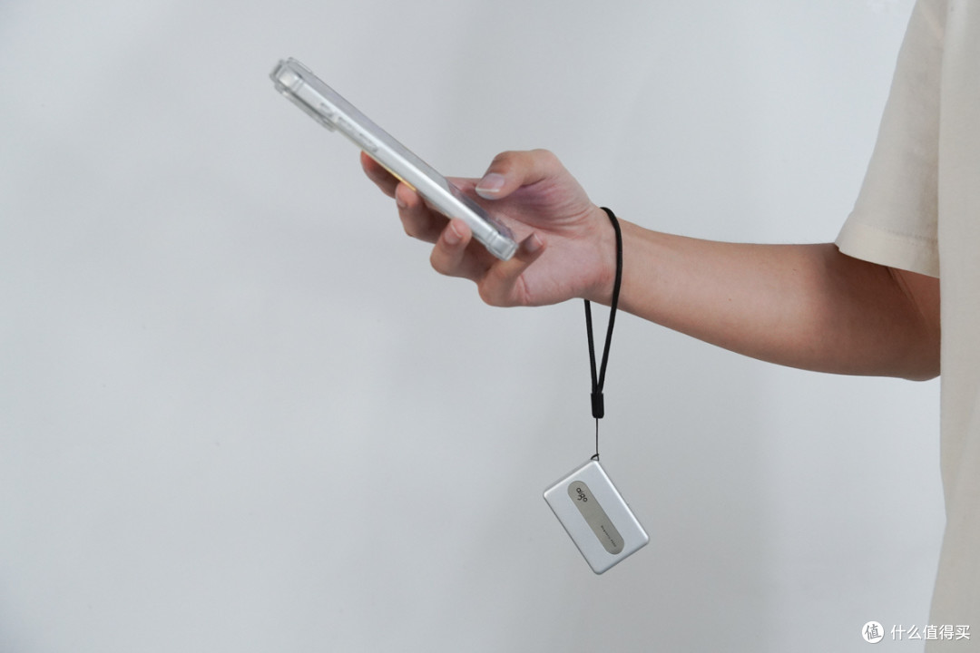 专为iPhone创作者打造,aigo PL50 手机存储盘上手评测