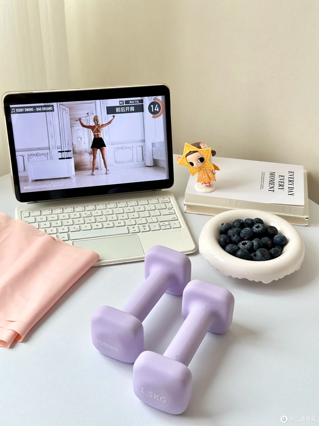 宅家健身日常|女生的美背养成计划
