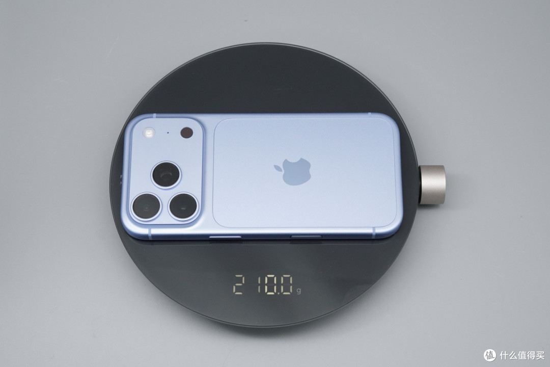 解锁 AVS快充,iPhone 18 Pro 充电评测