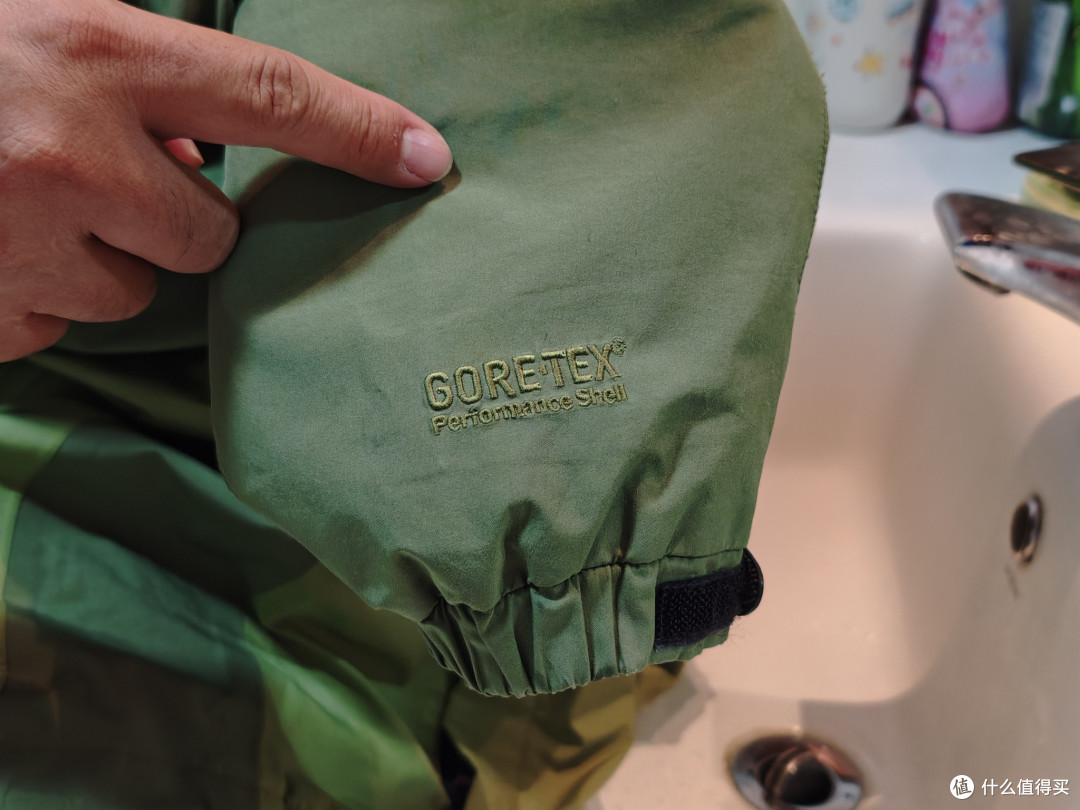 GTX冲锋衣穿20年之后,还有防护作用么?
