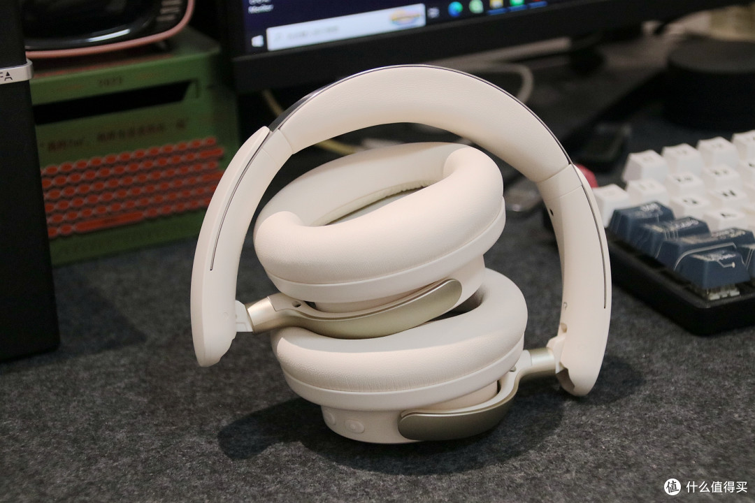 漫步者Fit900NB Turbo实测:百万爆款迭代!头戴耳机直接卷AI办公