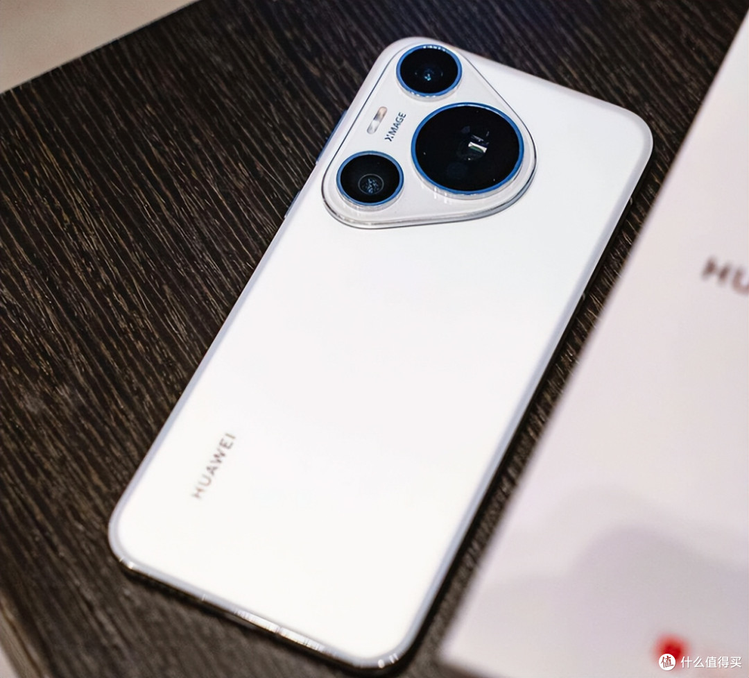 华为真正“捡漏王”:512GB跌至3699元,1英寸+5700mAh+麒麟9020