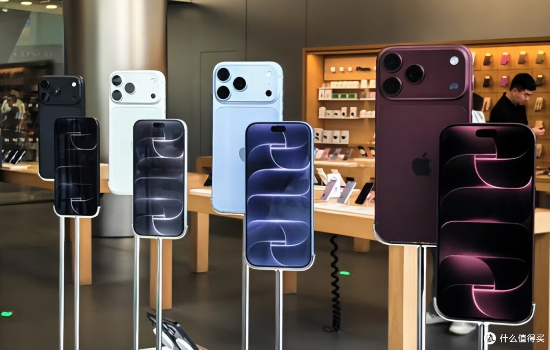 2026年最聪明的选择:抢iPhone18首发,还是iPhone17,谁是真捡漏