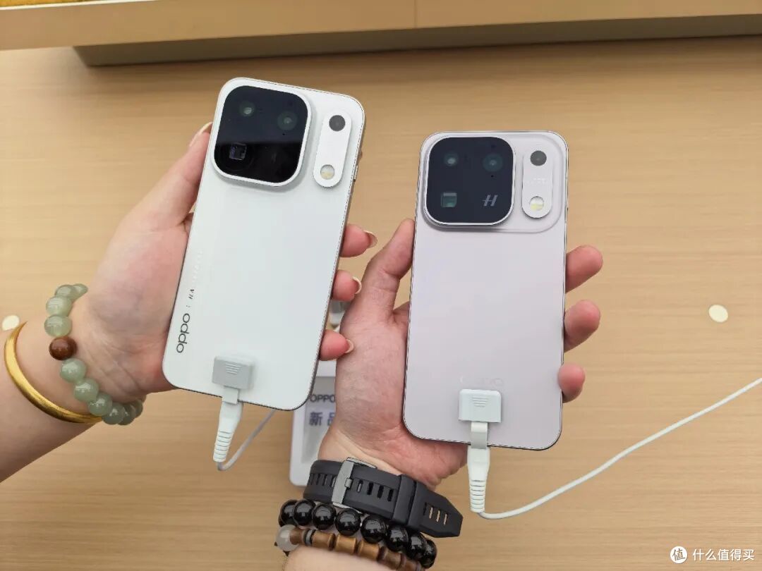 “6亿像素”!OPPO发布能打电话的"相机"?!4999元起...