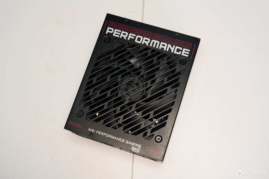 微星 MPG Ai1300TS PCIE5 月神:面向下一代旗舰的稳定供电方案