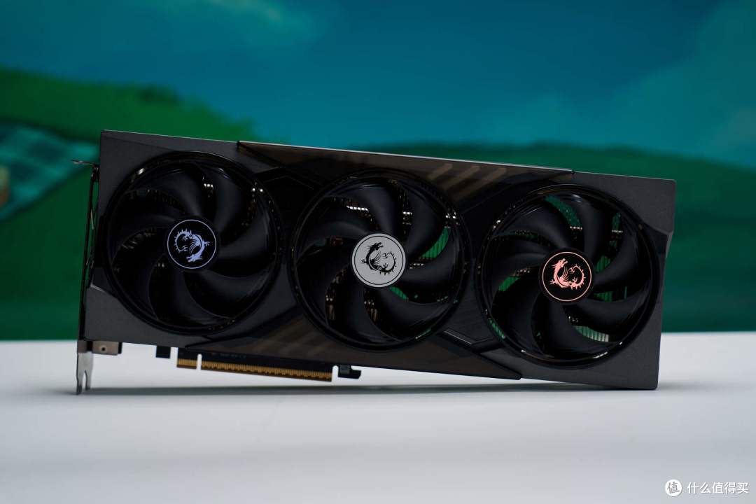 微星 MPG Ai1300TS PCIE5 月神:面向下一代旗舰的稳定供电方案