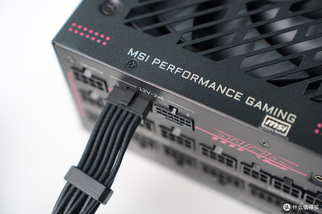 旗舰主机的定心丸！微星 MPG Ai1300TS PCIE5 月神电源